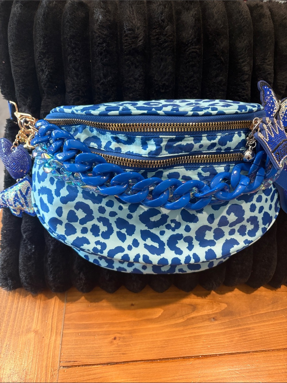 Blue Leopard Print Crossbody Bag with Chunky Chain